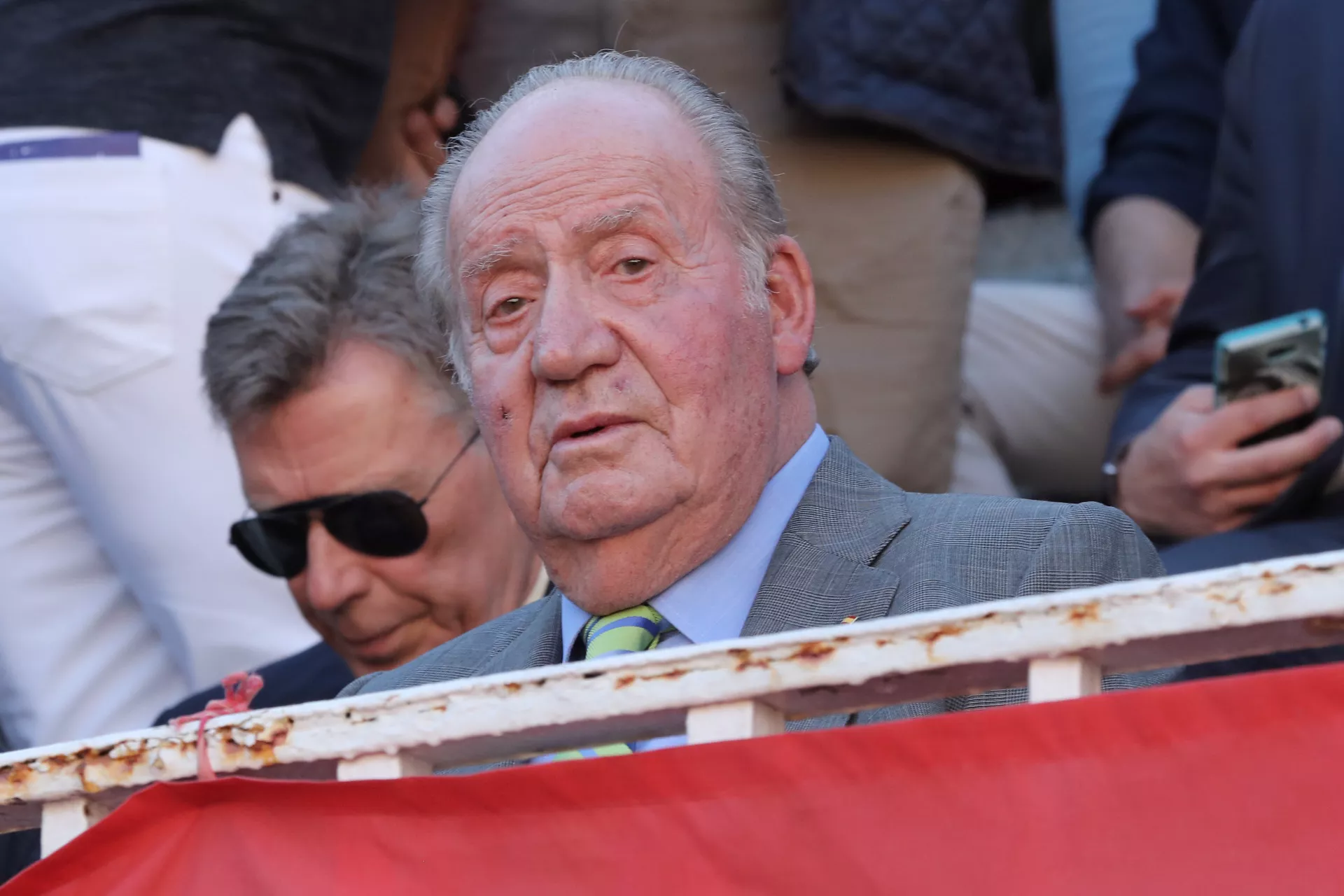 Juan Carlos I viendo los toros / GTRES