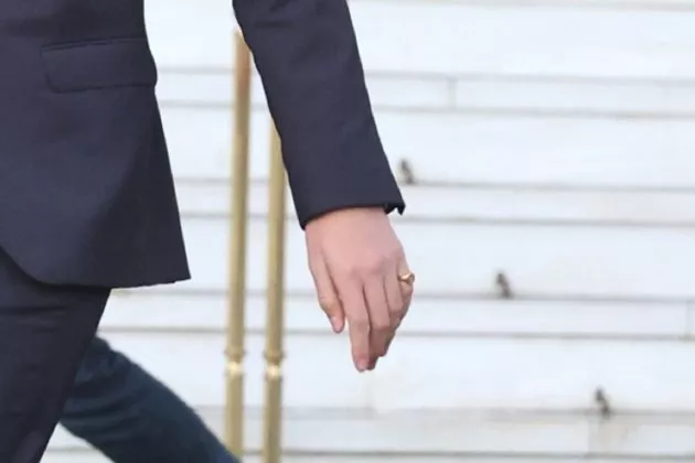 Miguel Urdangarin también se pone los anillos en el meñique Miguel Urdangarin también se pone los anillos en el meñique
