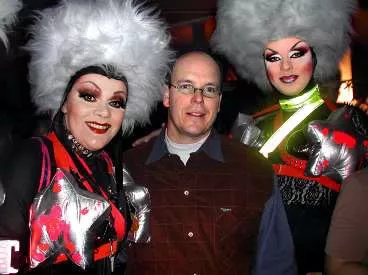 Alberto de Mónaco y varias drag queens Alberto de Mónaco y varias drag queens