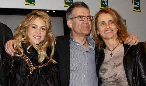 Shakira, Joan Piqué y Montserrat Bernabeu Shakira, Joan Piqué y Montserrat Bernabeu