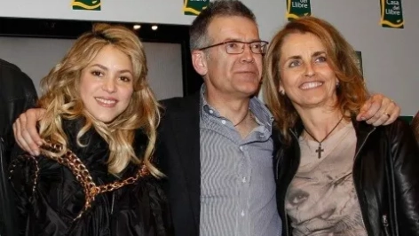 Shakira, Joan Piqué y Montserrat Bernabeu 