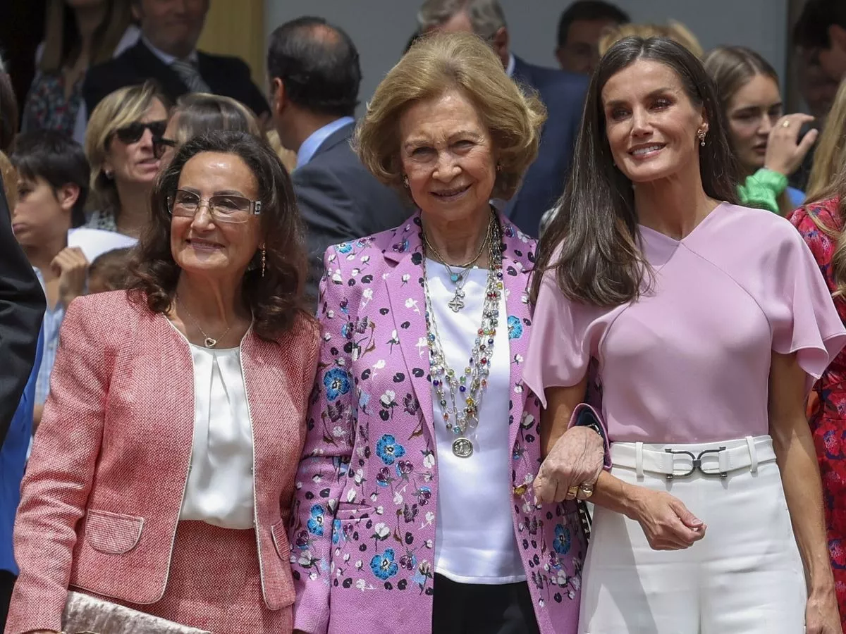 La Reina Sofía y Letizia y Paloma Rocasolano