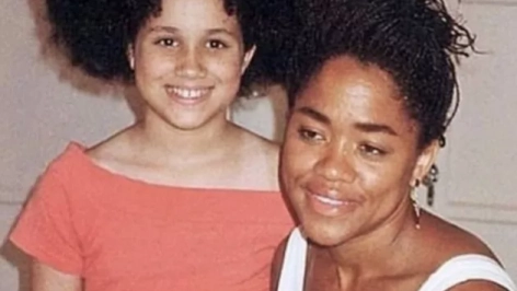 Meghan Markle no tenía el pelo liso de niña Meghan Markle no tenía el pelo liso de niña