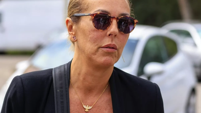 Rocío Carrasco en el entierro de María Teresa Campos (portada) | Gtres Rocío Carrasco en el entierro de María Teresa Campos (portada) | Gtres
