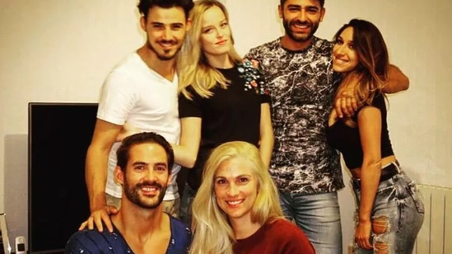 Ángel Capel y Dafne Cañizares, con amigos | Instagram