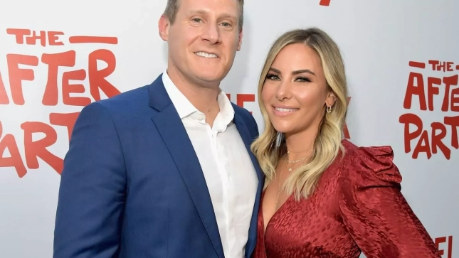Trevor Engelson y su actual pareja Trevor Engelson y su actual pareja