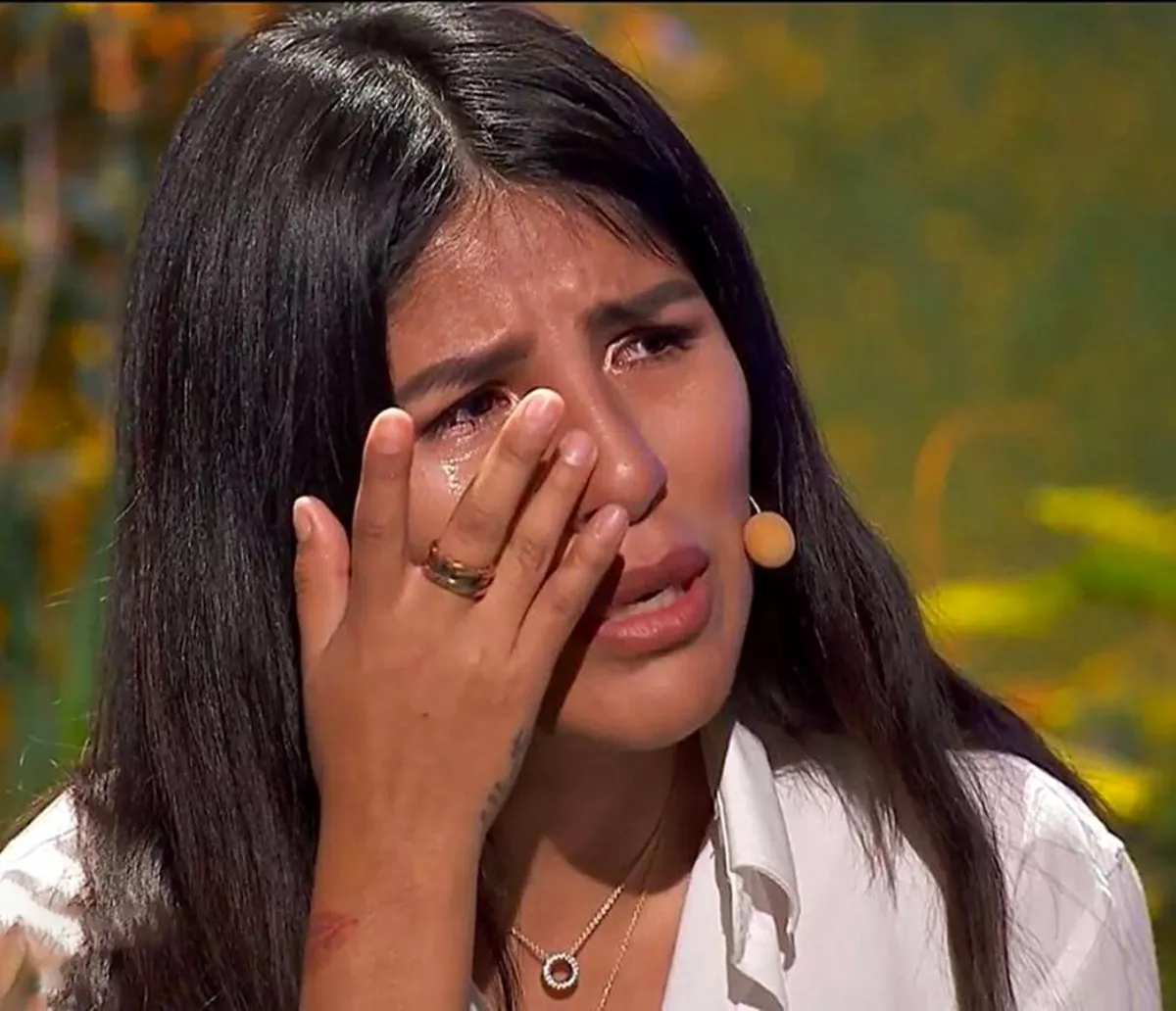 Isa Pantoja llorando (portada) | Telecinco