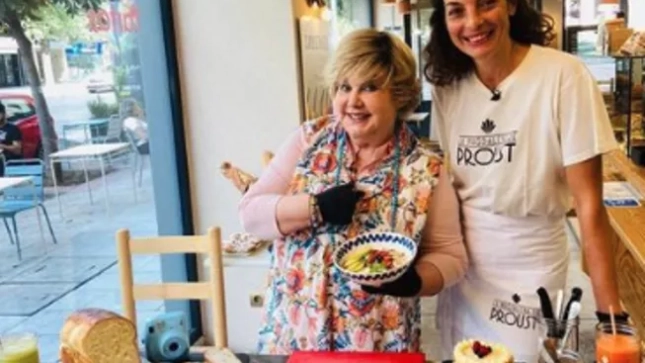 Karina haciendo una receta | Instagram Karina haciendo una receta | Instagram