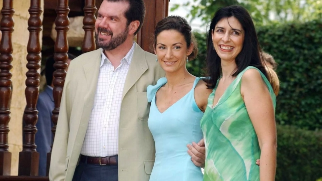 Jesús Ortiz, Telma Ortíz y Ana Togores/portada Jesús Ortiz, Telma Ortíz y Ana Togores/portada