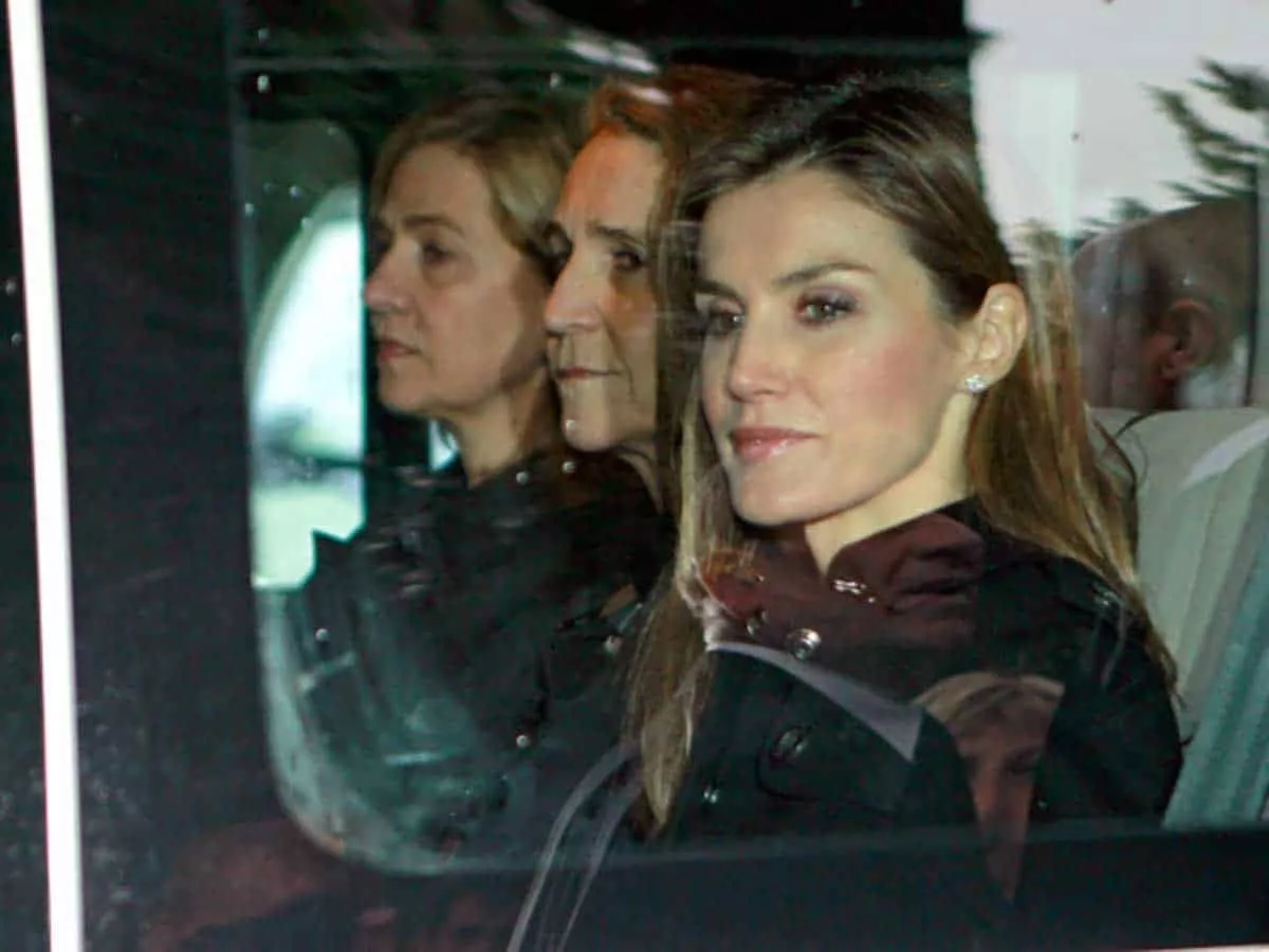 Letizia junto a Elena y Cristina