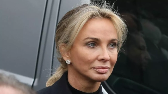 Corinna Corinna