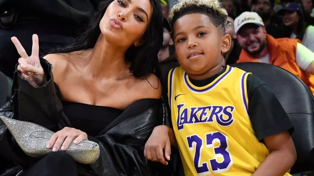 Kim Kardashian y Saint Kim Kardashian y Saint